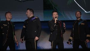 Hello My Love! Westlife Sapa Penggemar di Jakarta