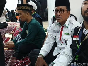 Ustaz Solmed dan Ustaz Maulana Melayat Mbah Moen Ustaz Solmed dan Ustaz Maulana Melayat Mbah Moen