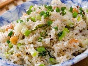 3 Langkah Bikin Nasi Goreng Sawi yang Sedap Buat Sarapan