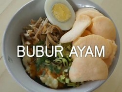Tak Ada Beras, Bubur Ayam Ini Dibuat Pakai Mie Instan