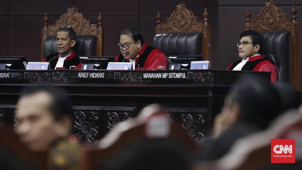 Mahkamah Konstitusi (MK) menggelar pembacaan putusan sengketa Pemilu Legislatif (Pileg) 2019, Jakarta, Selasa, 6 Agustus 2019. Sebanyak 67 putusan akan dibacakan mulai hari ini. CNNIndonesia/Safir Makki