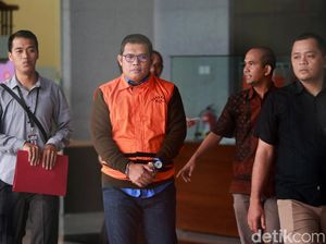 Jadi Tersangka Kasus Suap, Ketua F-Golkar DPRD Jambi Ditahan KPK Jadi Tersangka Kasus Suap, Ketua F-Golkar DPRD Jambi Ditahan KPK