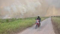 Mengerikan! Begini Saat Lahan Gambut Dilahap Api
