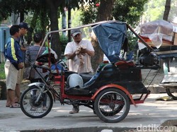 Honda Win Jadi Andalan Sopir Bentor Medan