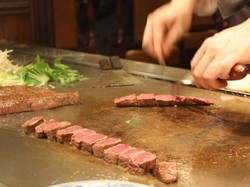 Sehari Menjelajahi Kobe, Tak Sekadar Daging Sapi Kualitas Wahid