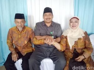 Kisah Cinta Lansia, Dari Cinta Monyet Akhirnya Menikah di Usia Tua Kisah Cinta Lansia, Dari Cinta Monyet Akhirnya Menikah di Usia Tua