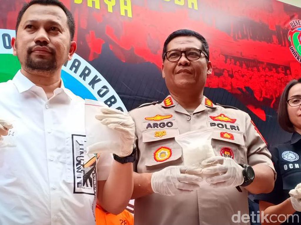 Polisi Masih Melengkapi Berkas Sabu Nunung yang Dikembalikan Jaksa Polisi Masih Melengkapi Berkas Sabu Nunung yang Dikembalikan Jaksa