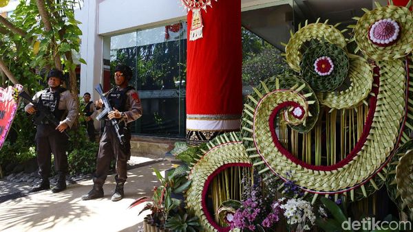 Polisi Bersenjata Amankan Kongres V PDIP