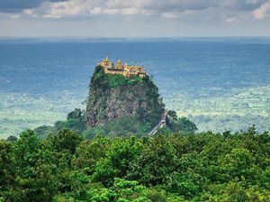 Potret Kuil Suci yang Jadi Tempat Tinggal Arwah