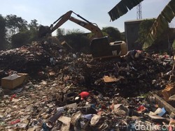 Tempat Pembuangan Sampah Liar di Bekasi Barat Ditutup