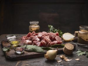 Tips Makan Daging Agar Tak Sakit Jantung dan Kolesterol