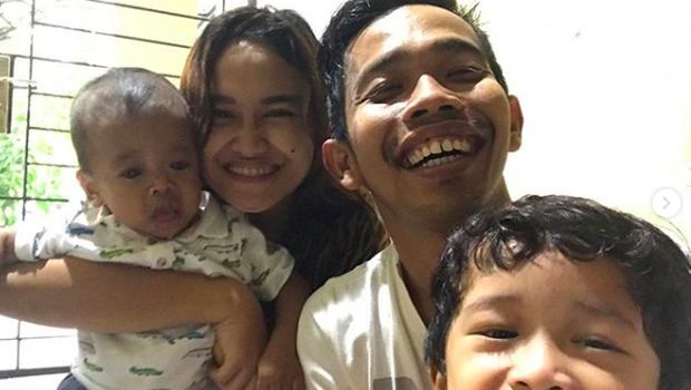 Dede Sunandar dan keluarga/