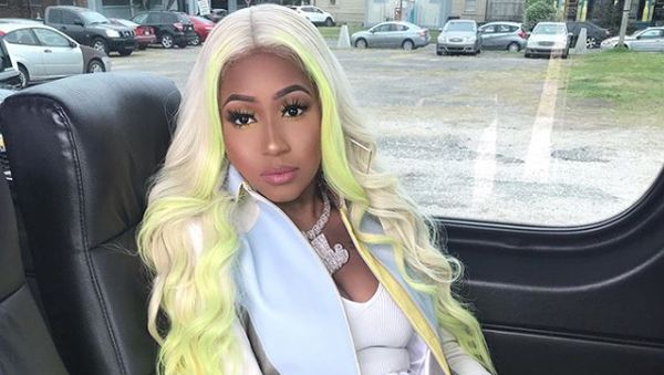 Astaga! Tengah Hamil, Rapper Ini Dihujani Tembakan