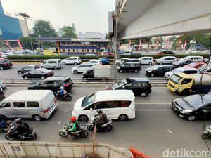 Pakar FKM UI: Berada di Mobil Ber-AC Belum Tentu Aman dari Polusi Udara