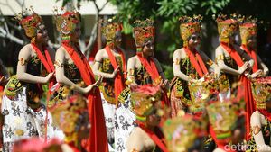 Tari Gandrung Pukau Peserta Kongres V PDIP