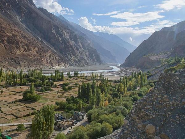 Foto: Desa yang Kehilangan Negaranya