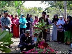 Khoriah Korban Pembunuhan oleh Suami di Jaktim Dimakamkan