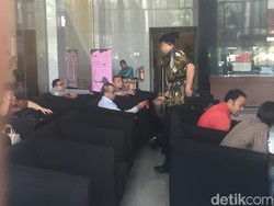 KPK Kembali Panggil Emirsyah Satar-Soetikno Soedarjo Tersangka Suap