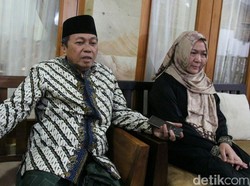 Santri yang Juga Menantu Mbah Moen: Beliau Mengajar dengan Belas Kasih