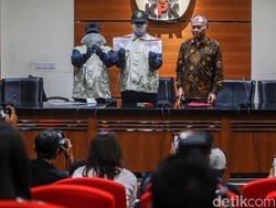 Selain USD 50 Ribu, KPK Juga Sita Mobil Milik Asisten Dhamantra
