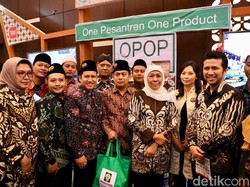 Sehari, Gubernur Khofifah Launching Empat Aplikasi e-Commerce