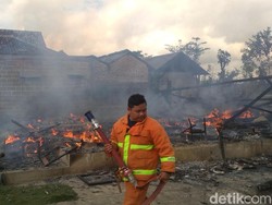 Gara-gara Bakar Sampah, Rumah Kakek di Tulungagung Ikut Ludes Terbakar