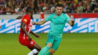 Luka Jovic jadi salah satu bagian dari belanja besar Real Madrid pada musim panas ini. Ia ditebus dari Eintracht Frankfurt seharga 60 juta euro. Foto: Reuters