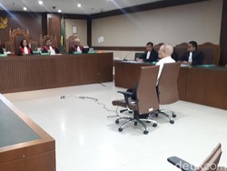 Selesai Jalani Hukuman 16 Bulan Bui, Terpidana Korupsi Alkes Flu Burung Bebas