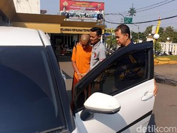Sopir Angkot Pembunuh-Pemerkosa Alumni IPB Didakwa 20 Tahun Bui