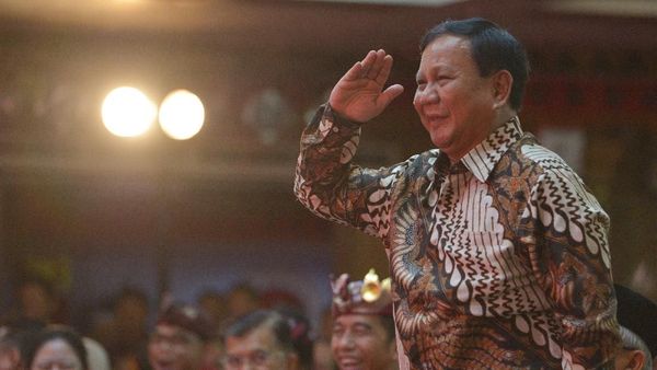 Potret Prabowo Ikut Pertemuan Koalisi Jokowi di Sela Kongres PDIP