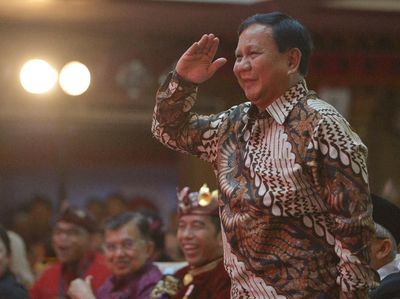 Potret Prabowo Ikut Pertemuan Koalisi Jokowi di Sela Kongres PDIP