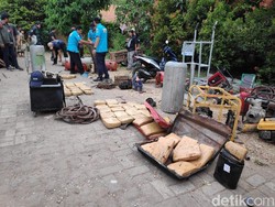 BNN Gerebek Kontrakan di Kramat Jati, 200 Kg Ganja Ditemukan
