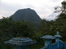 Gardu Pandang Kaliurang, Rekomendasi Liburan Tanggal Tua