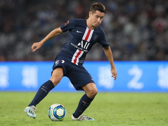 Ander Herrera SHENZHEN, CHINA - AUGUST 03: Ander Herrera of Paris Saint-Germain competes the ball during to the 2019 Trophee des Champions between Paris saint-Germain and Stade Rennais FC at Shenzhen Uniersiade Sports Center on August 3, 2019 in Shenzhen, China. (Photo by Lintao Zhang/Getty Images)