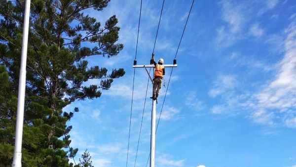 Menengok Perjuangan Menerangi Desa di Pelosok Papua