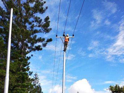 Menengok Perjuangan Menerangi Desa di Pelosok Papua