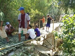 Curhat Ratna Antika Saat Jembatan yang Dibuatnya Selfie Ambruk