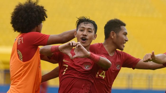 Timnas Indonesia ke semifinal Piala AFF U-18 2019 usai mengalahkan Laos 2-1. (Foto: Yusran Uccang/Antara Foto)
