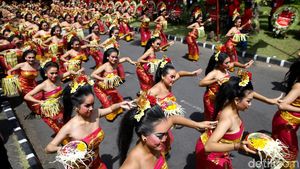 Ratusan Penari Bali Meriahkan Kongres V PDIP