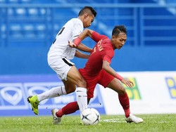 Serangan demi serangan terus dilakukan oleh para pemain timnas Indonesia. Dalam pertandingan ini, gol-gol timnas Indonesia dicetak oleh David Maulana, Mohammad Salman Alfarid, Beckham Putra, dan Sutan Zico. Yusran Uccang/Antara Foto.
