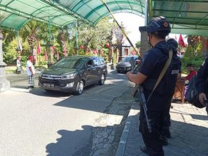 Jelang Pembukaan, Area Kongres V PDIP Dijaga Polisi hingga Pecalang