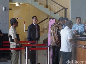 KPK Periksa Eks Direktur Lippo Cikarang Tersangka Suap Meikarta KPK Periksa Eks Direktur Lippo Cikarang Tersangka Suap Meikarta