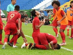 Para pemain Indonesia merayakan gol. Dalam pertandingan ini gol pertama Indonesia tercatat atas nama David Maulana pada menit kesembilan. Istimewa/PSSI.