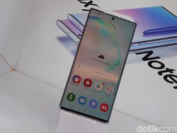 Samsung Galaxy Note 10+ Punya Layar Jempolan, Ini Buktinya