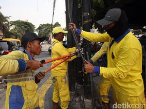 Operasi Potong Kabel DKI Tetap Jalan Meski Masuk Ombudsman Operasi Potong Kabel DKI Tetap Jalan Meski Masuk Ombudsman
