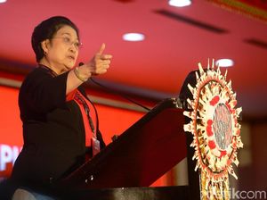 Megawati Jengkel Banyak Kader Mejeng di Pantai Bali Saat Kongres