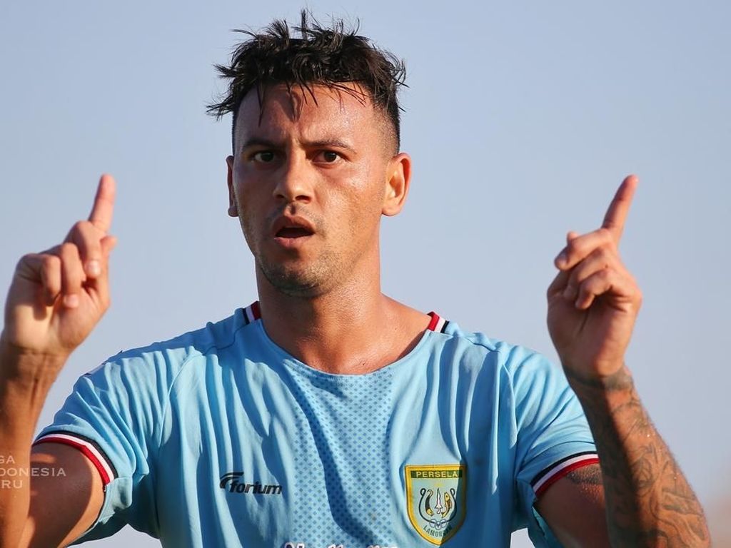Lawan Badak Lampung, Persela Tak Diperkuat Alex dan Dwi Kusnanto Lawan Badak Lampung, Persela Tak Diperkuat Alex dan Dwi Kusnanto