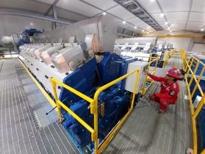 Menengok Proyek PLTD Senayan