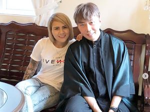 Sama-sama Sibuk, Begini Cara Evelyn Jaga Komunikasi dengan Roy Kiyoshi Sama-sama Sibuk, Begini Cara Evelyn Jaga Komunikasi dengan Roy Kiyoshi