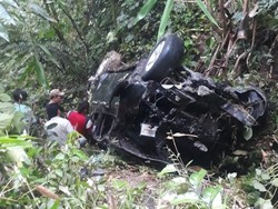 Mobil Masuk Jurang di Simalungun, 5 Orang Terluka